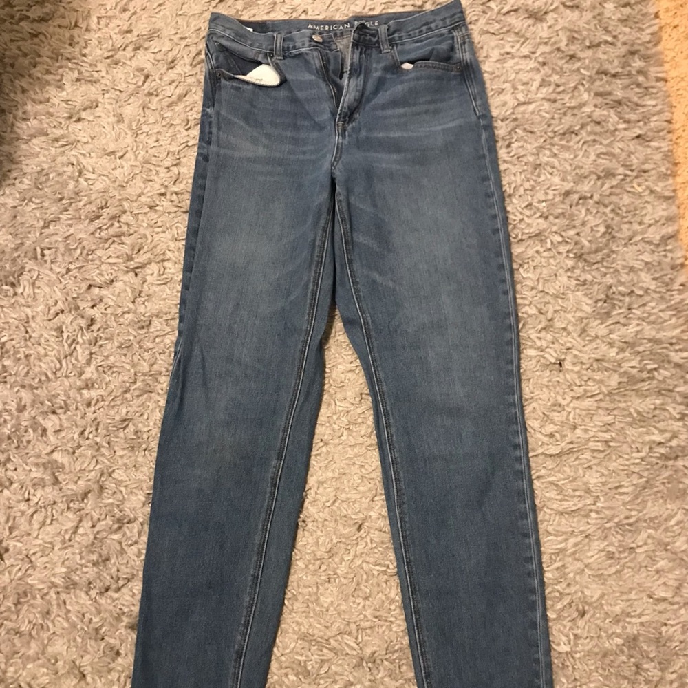 AE Mom Jean